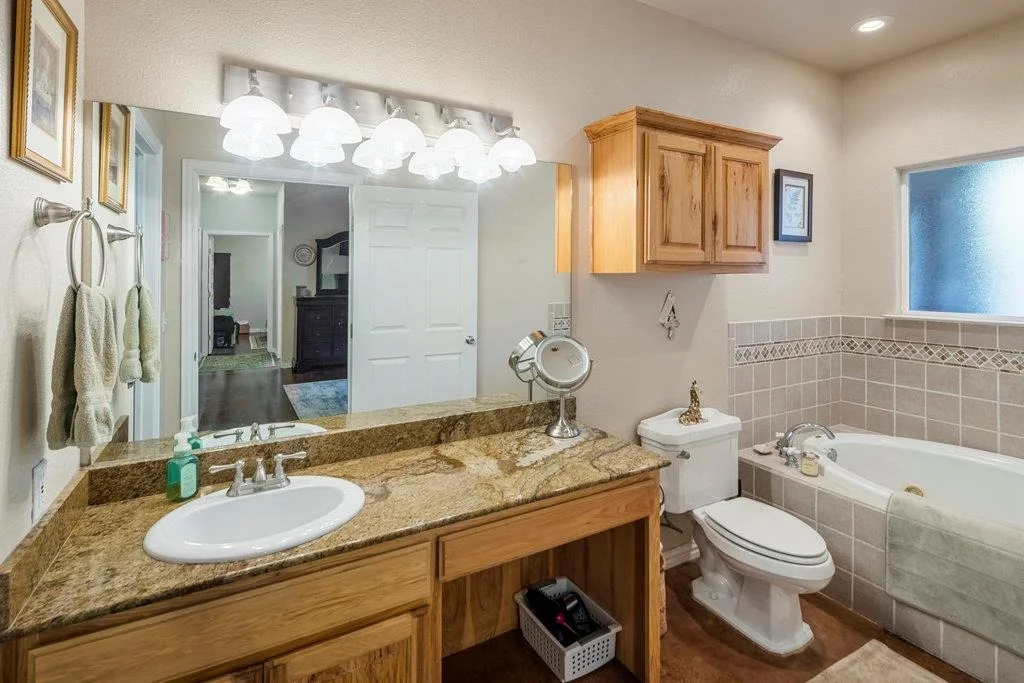 Photo of 1209 Shady Oaks