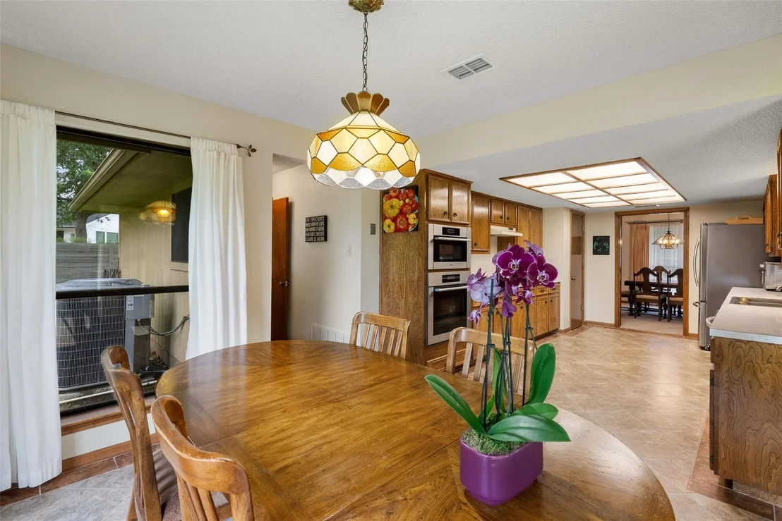 Photo of 1409 Thaddeus CV