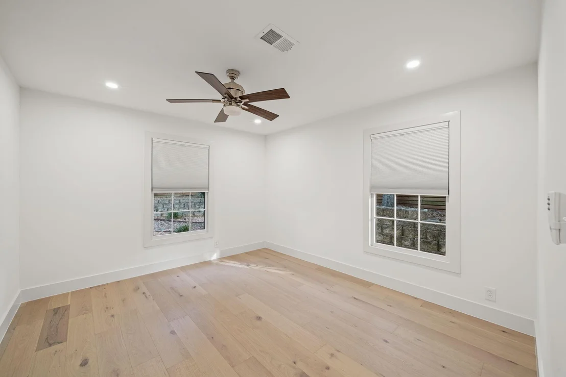 Photo of 2703 Oakhaven DR