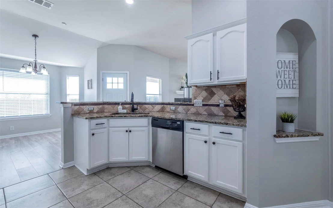 Photo of 1002 Stewart DR