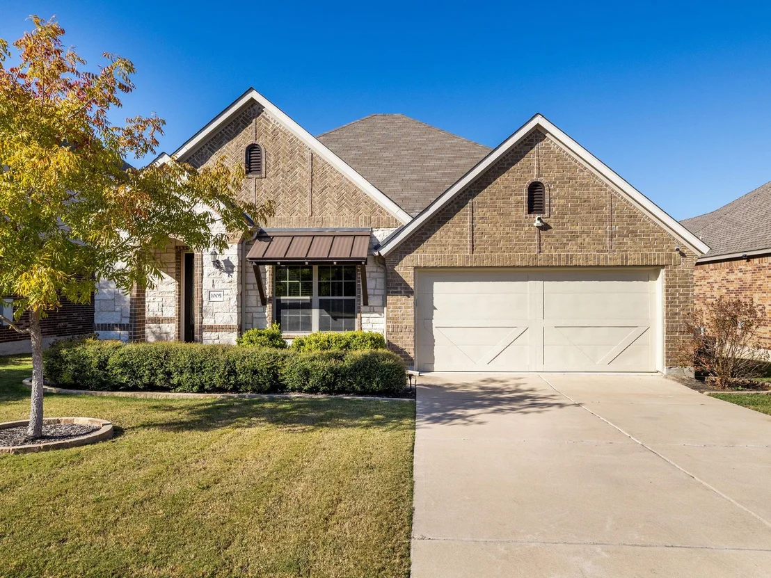 Photo of 1005 Matheson DR