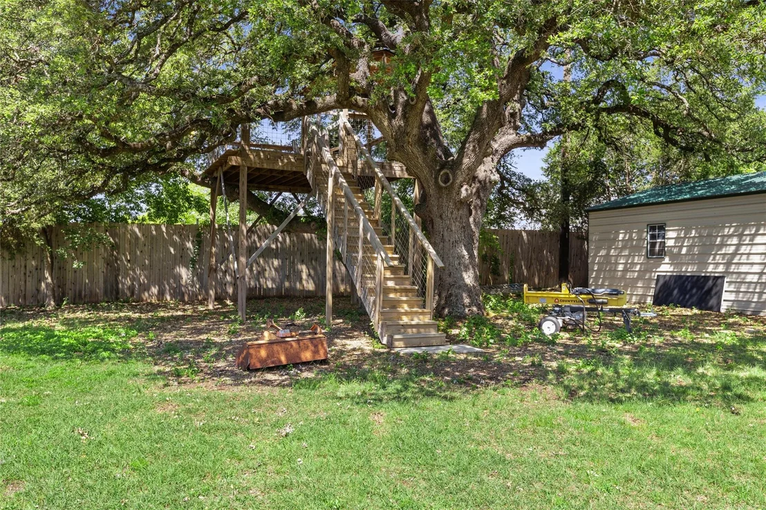 Photo of 129 Lakewood TRL