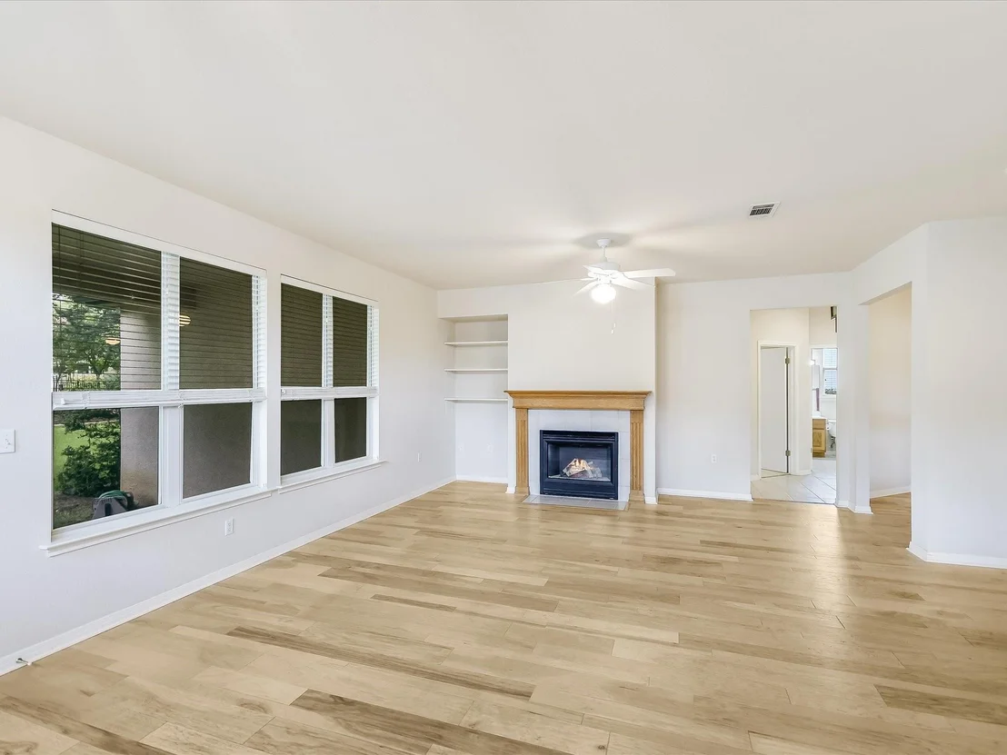 Photo of 121 Warbler WAY