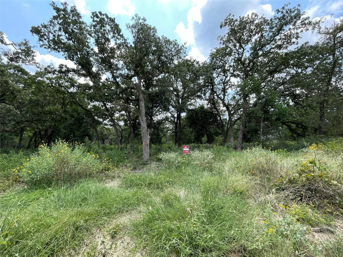 Photo of 1300 Cypress Trail LOOP