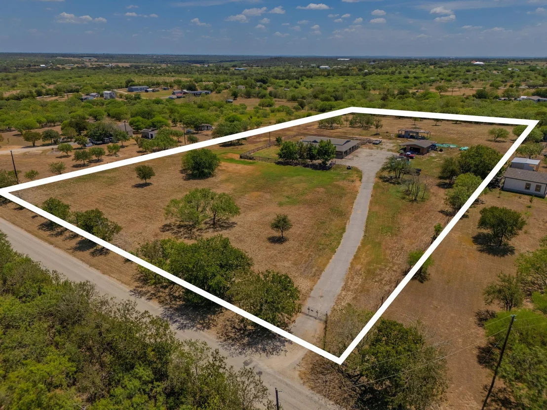Photo of 1781 Long RD