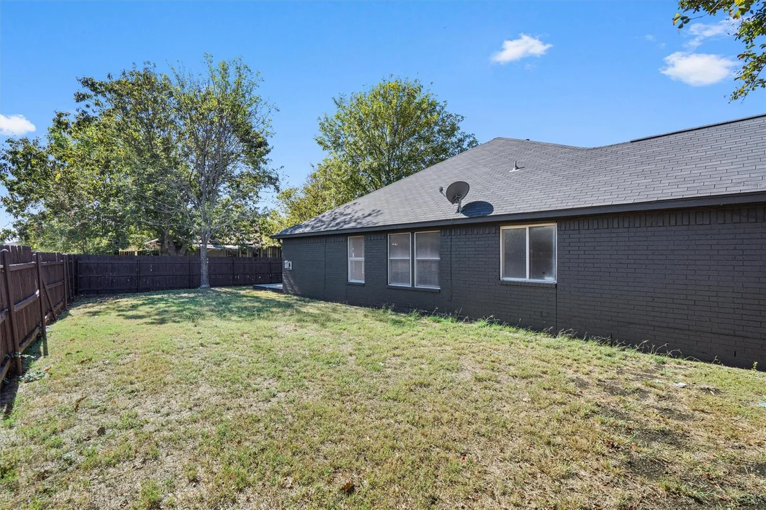 Photo of 101 Evergreen CIR