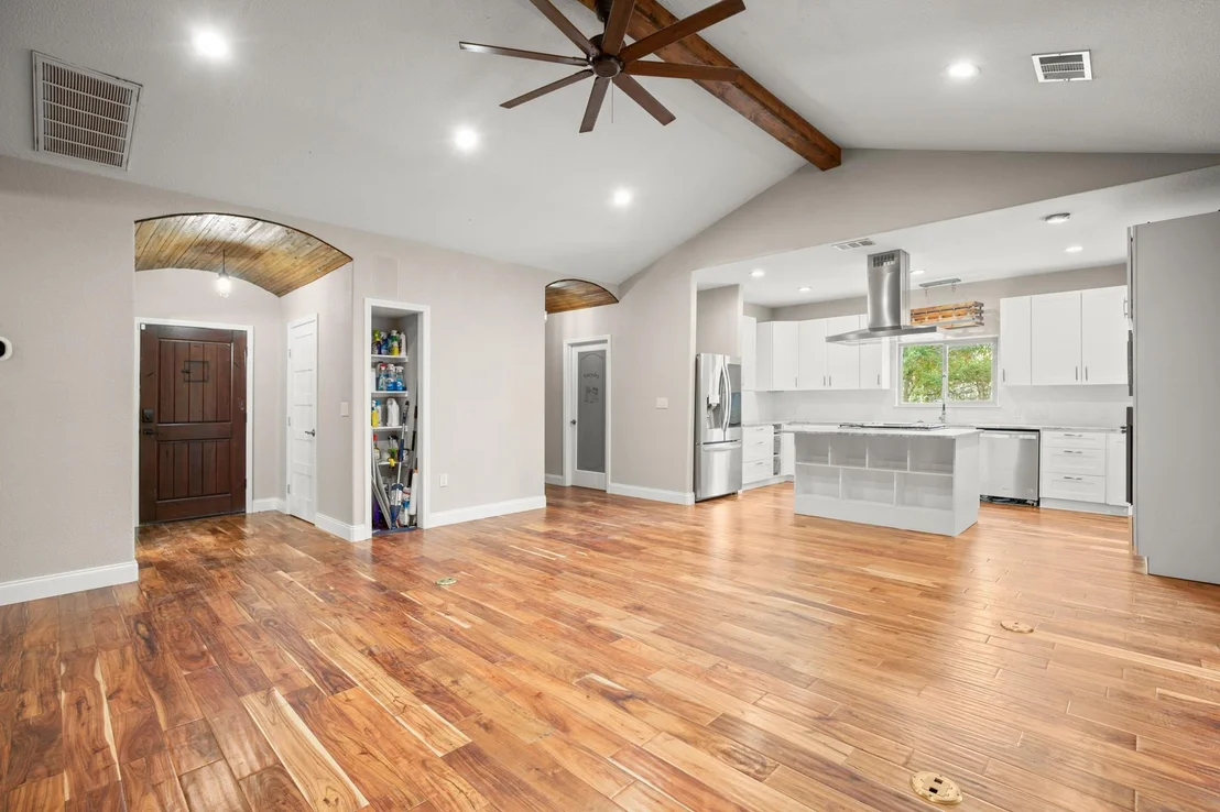 Photo of 10204 Oak Grove CIR