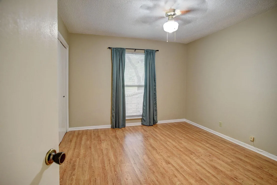 Photo of 204 Maynard ST
