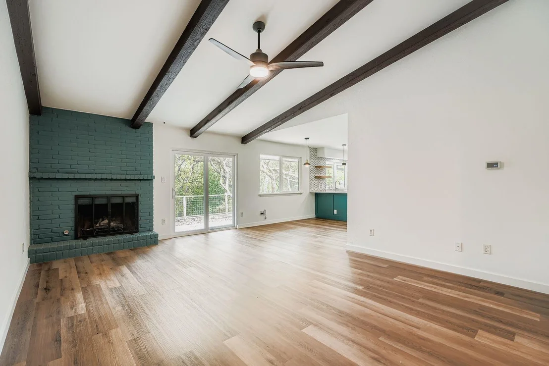 Photo of 5310 Suburban DR