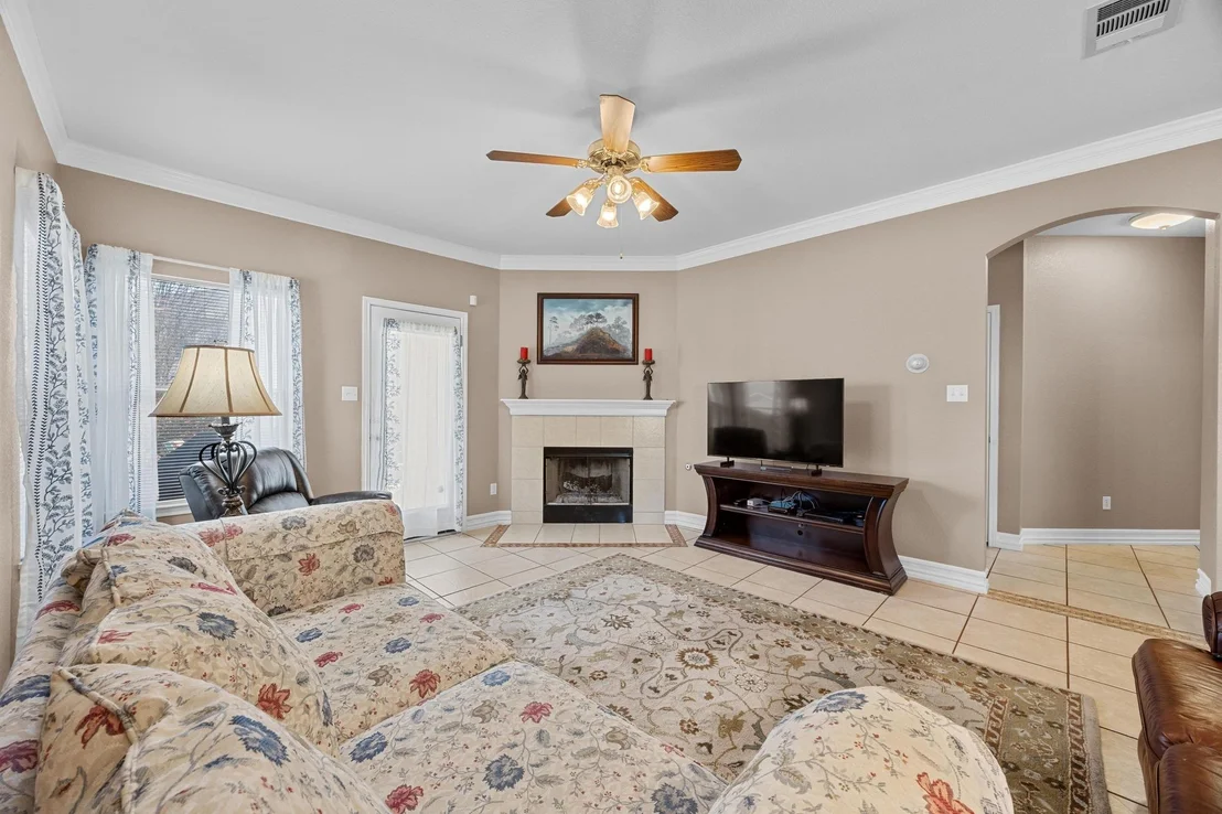 Photo of 810 Estancia WAY