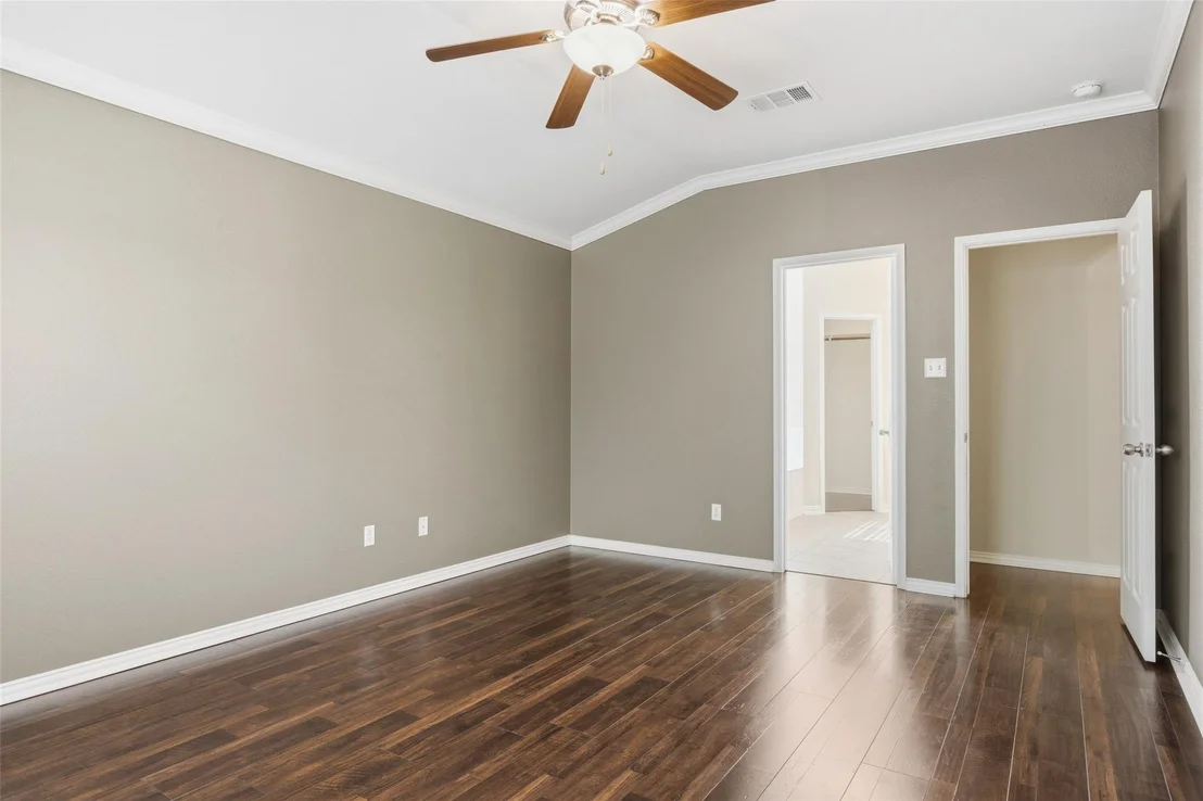 Photo of 1069 Talley LOOP