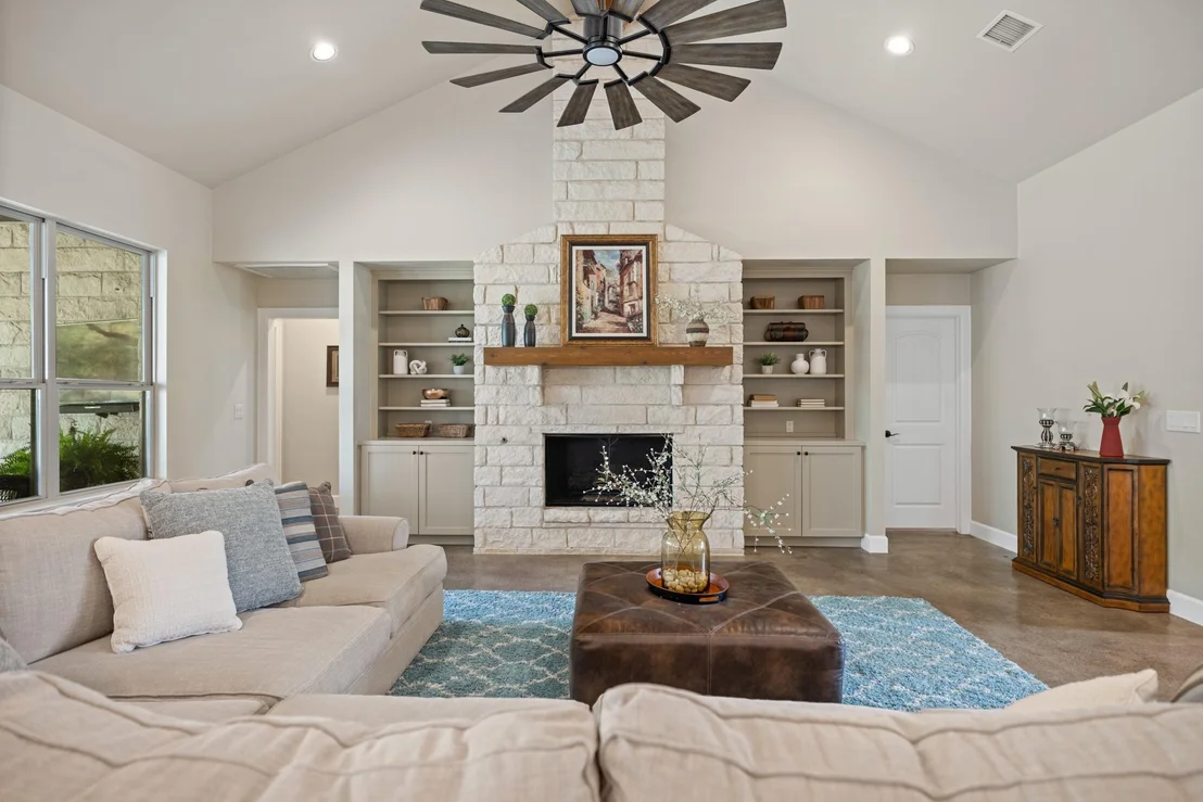 Photo of 909 Highland Spring LN
