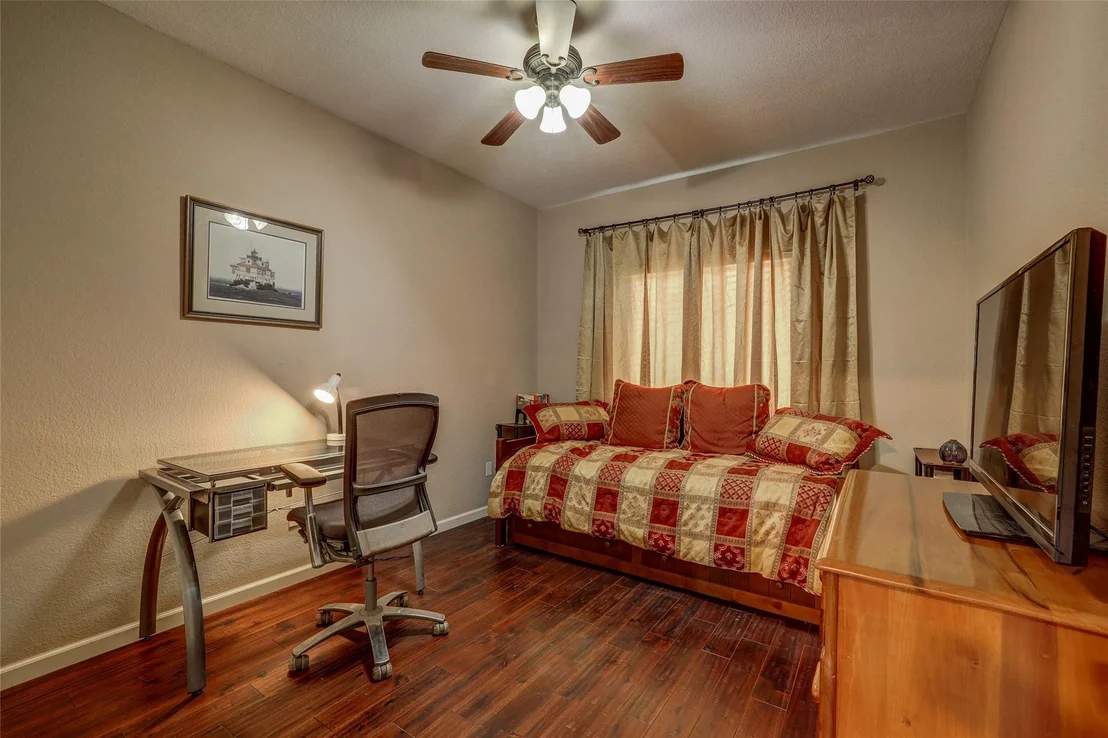 Photo of 16909 Westview TRL