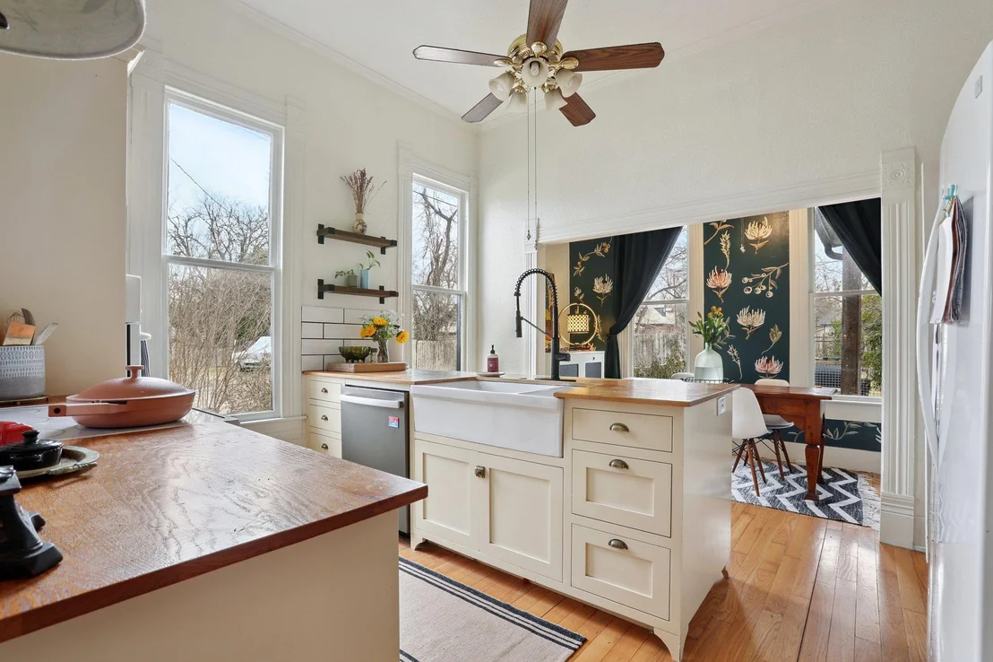 Photo of 109 Taylor RD