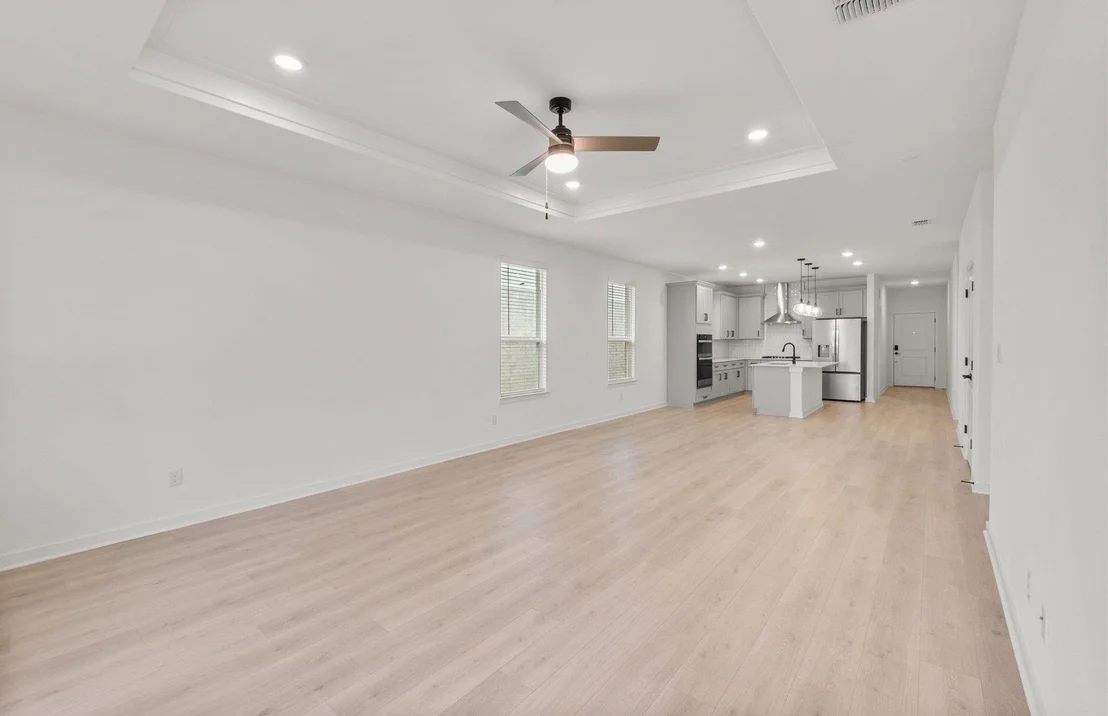 Photo of 596 Rubber Tree WAY