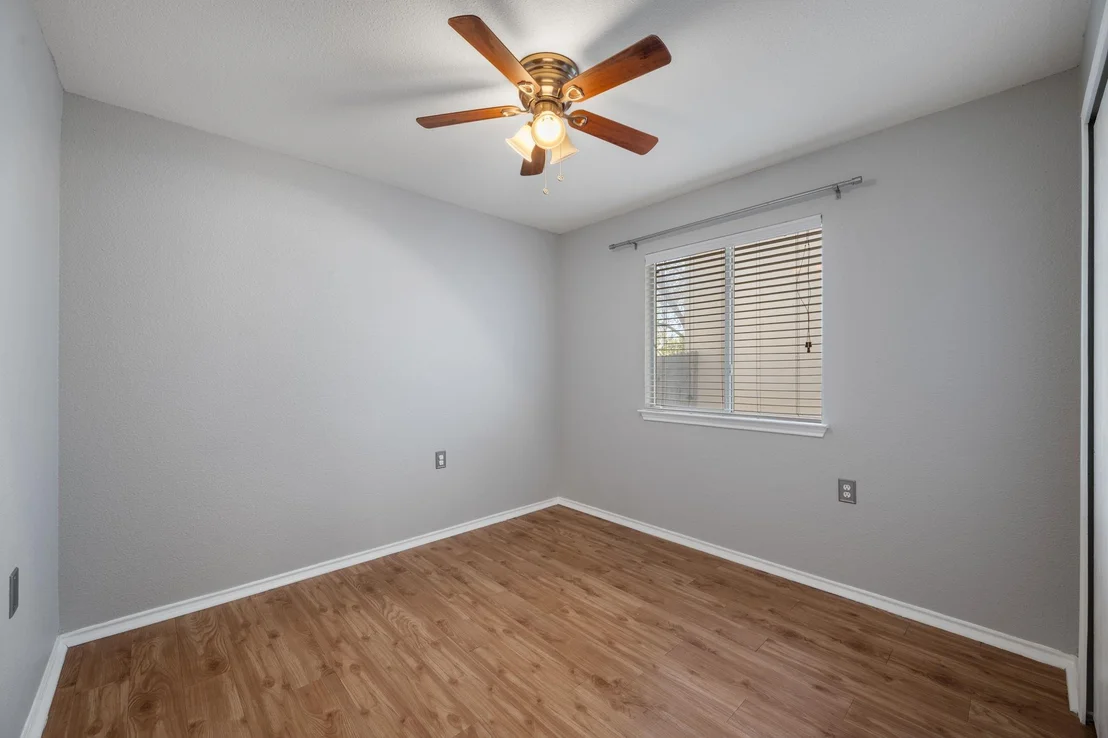 Photo of 5321 Krueger LN S