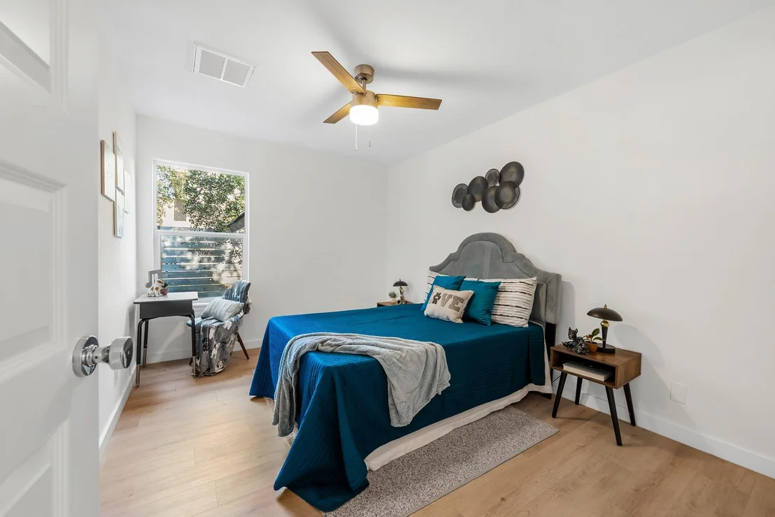 Photo of 1111 Quail Park DR