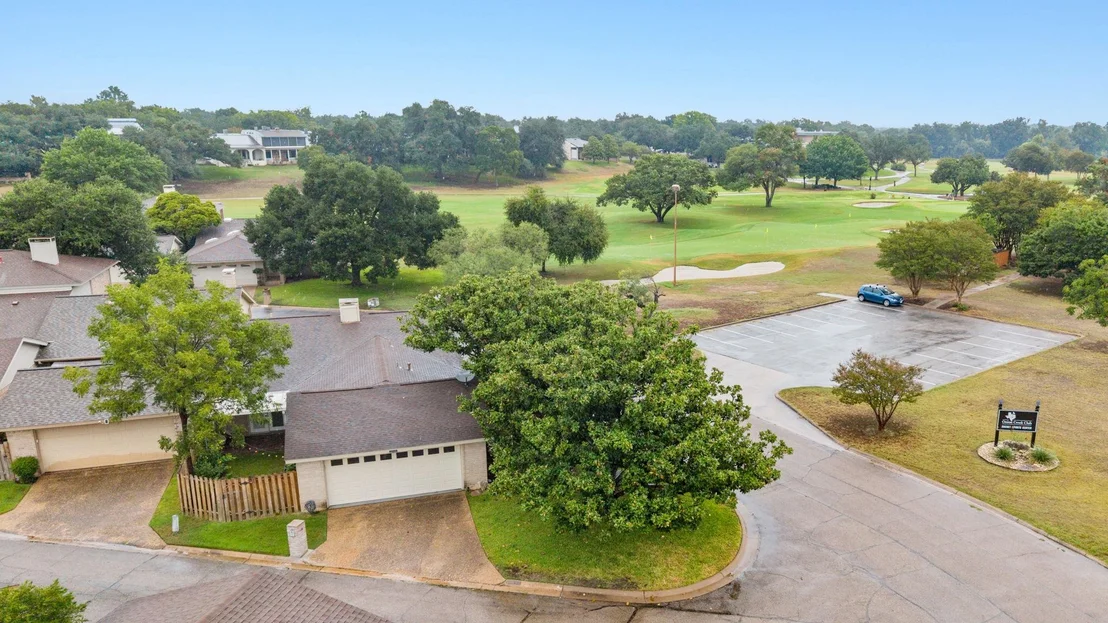 Photo of Unit E at 11127 Pinehurst DR