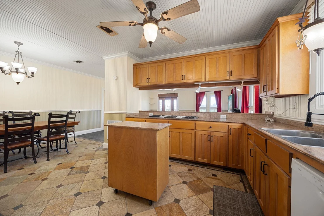 Photo of 550 County Road 471