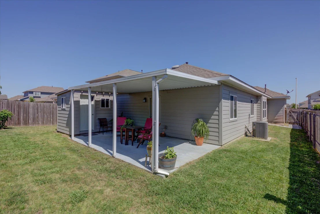 Photo of 10312 Bankhead DR