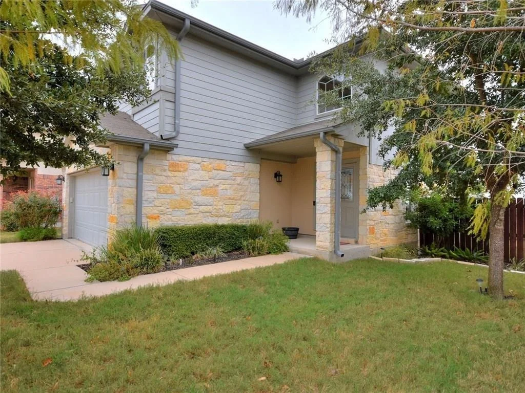 Photo of 1206 Hensley DR