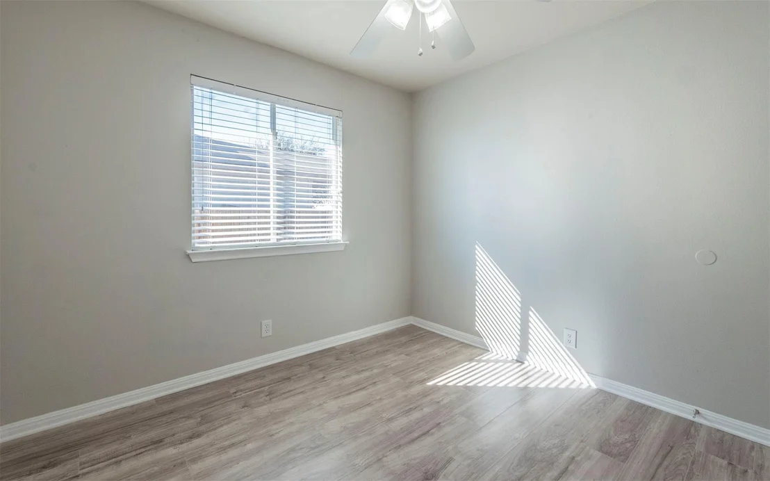 Photo of 1002 Stewart DR