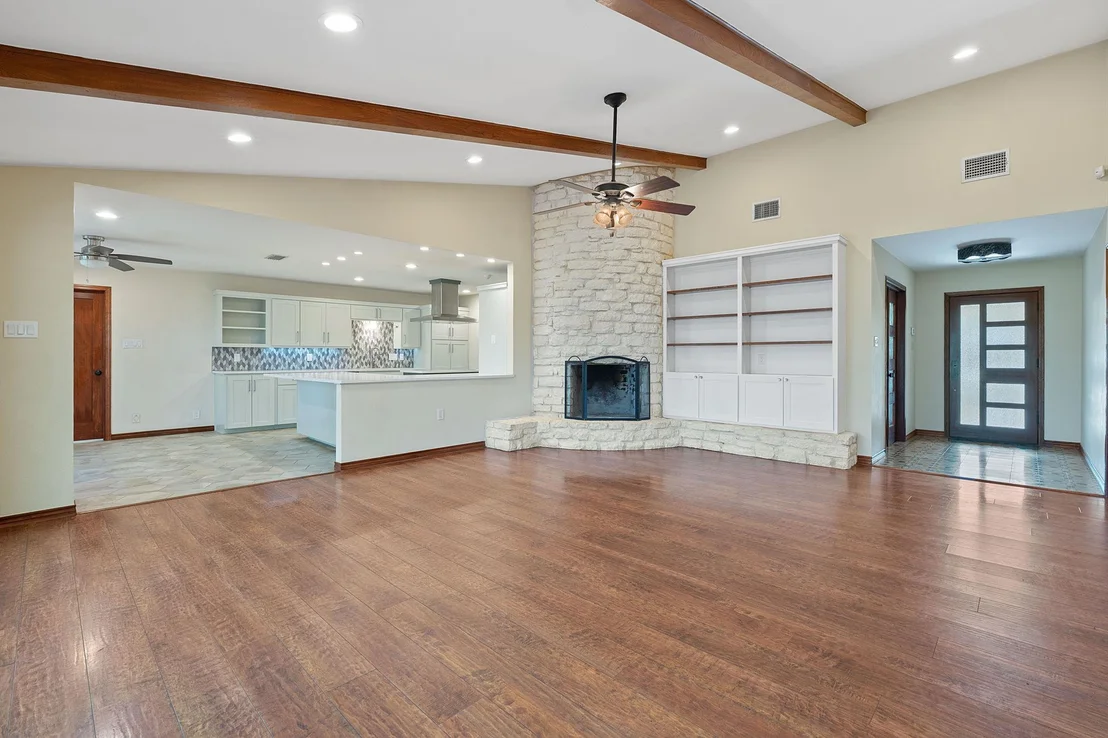 Photo of 2013 Mayfield DR
