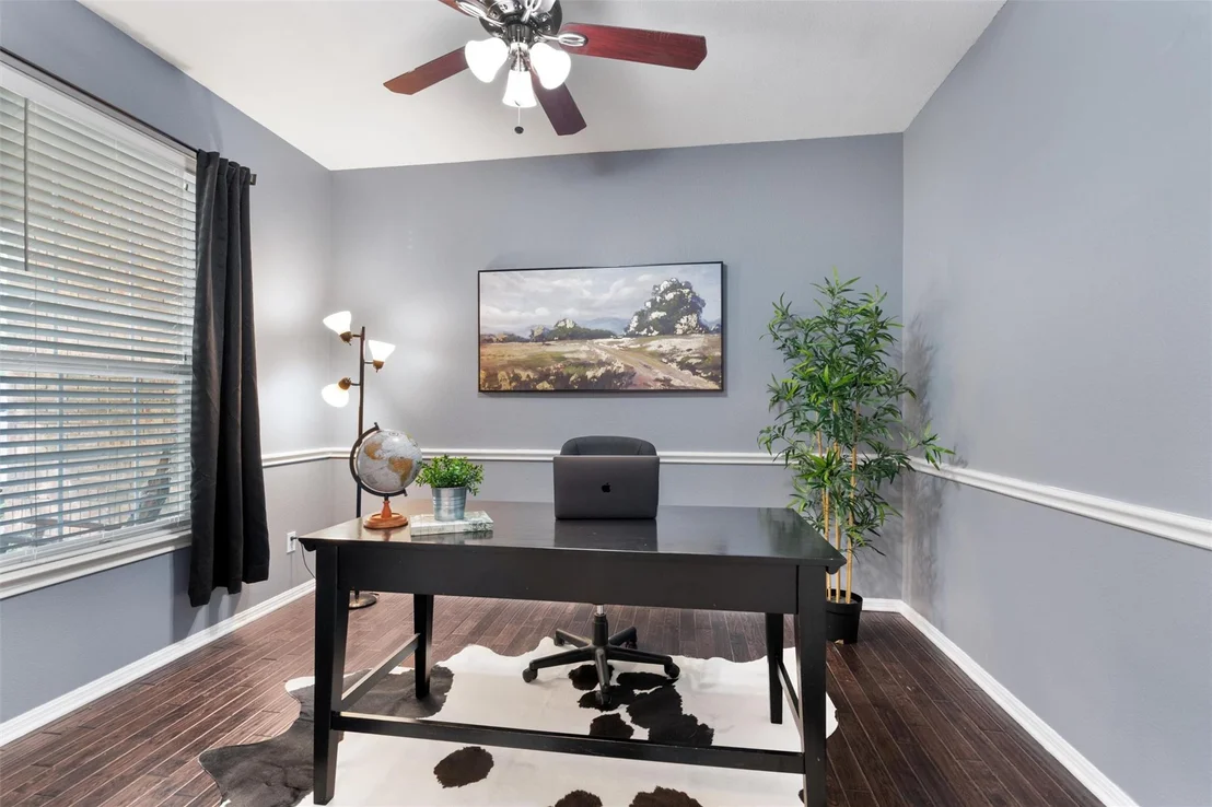 Photo of 1009 Linden LOOP