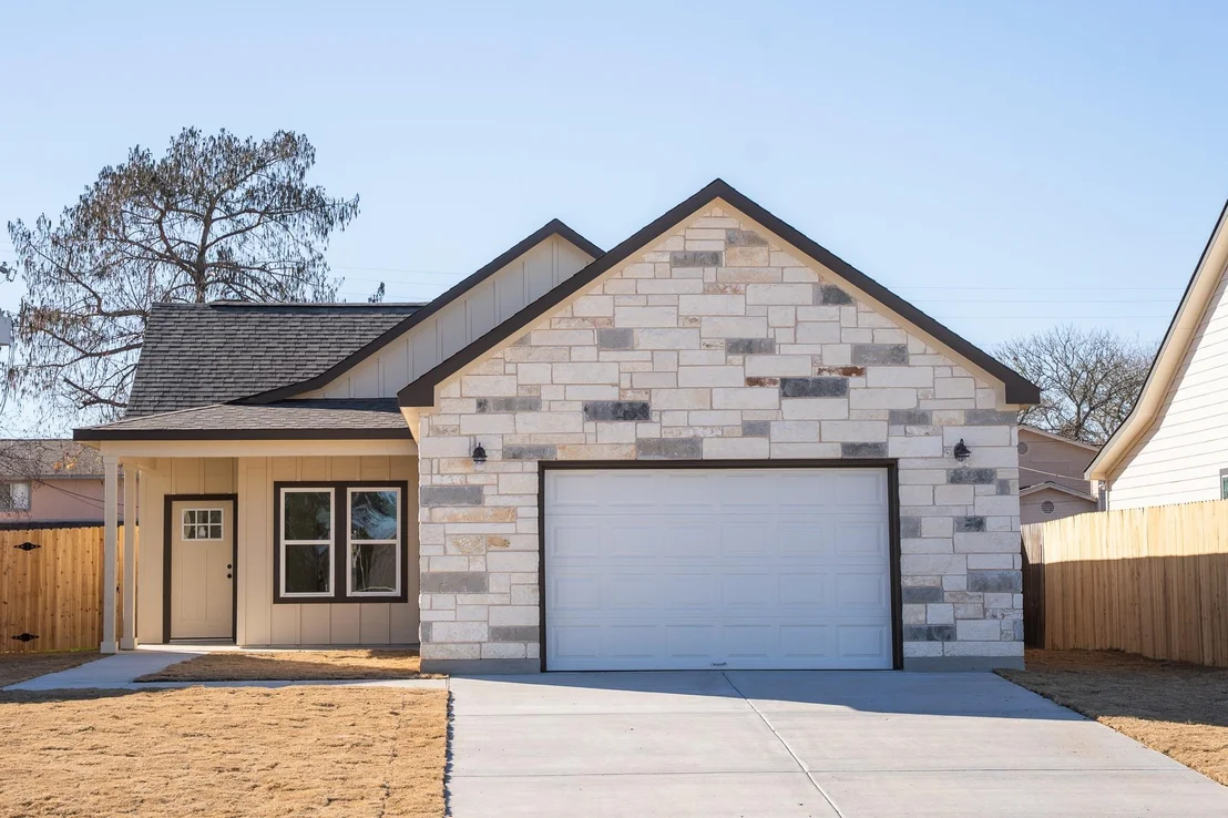 Photo of 315 String Prairie WAY