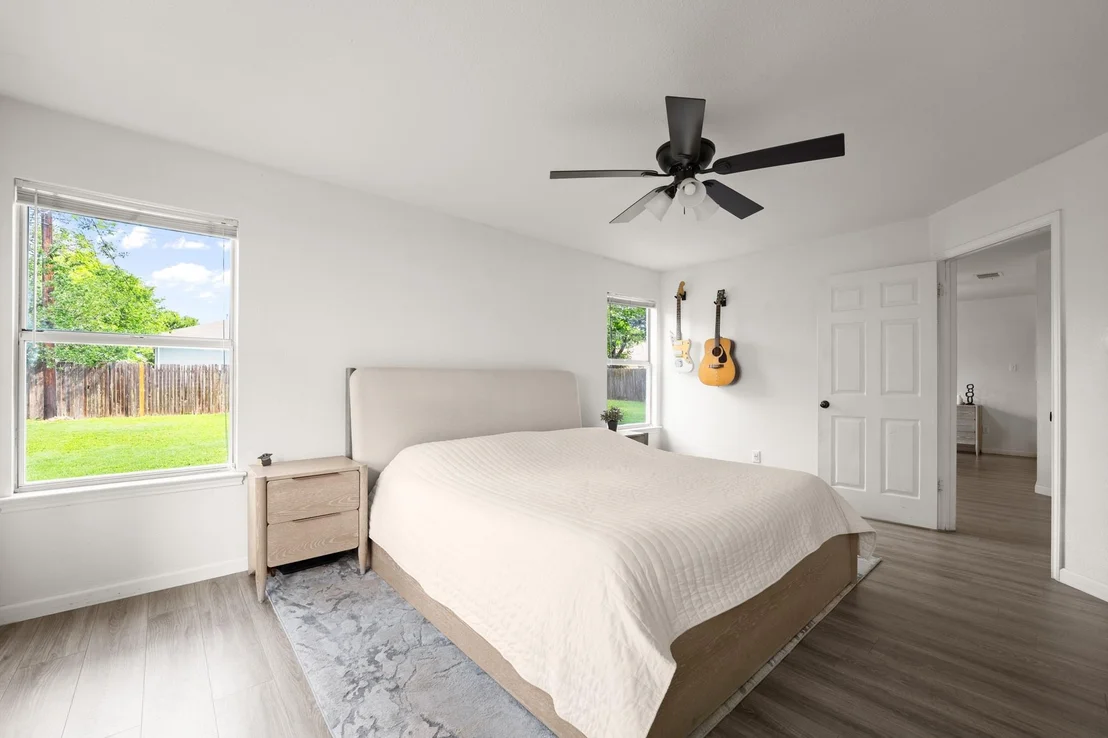 Photo of 1812 Sylvia LN