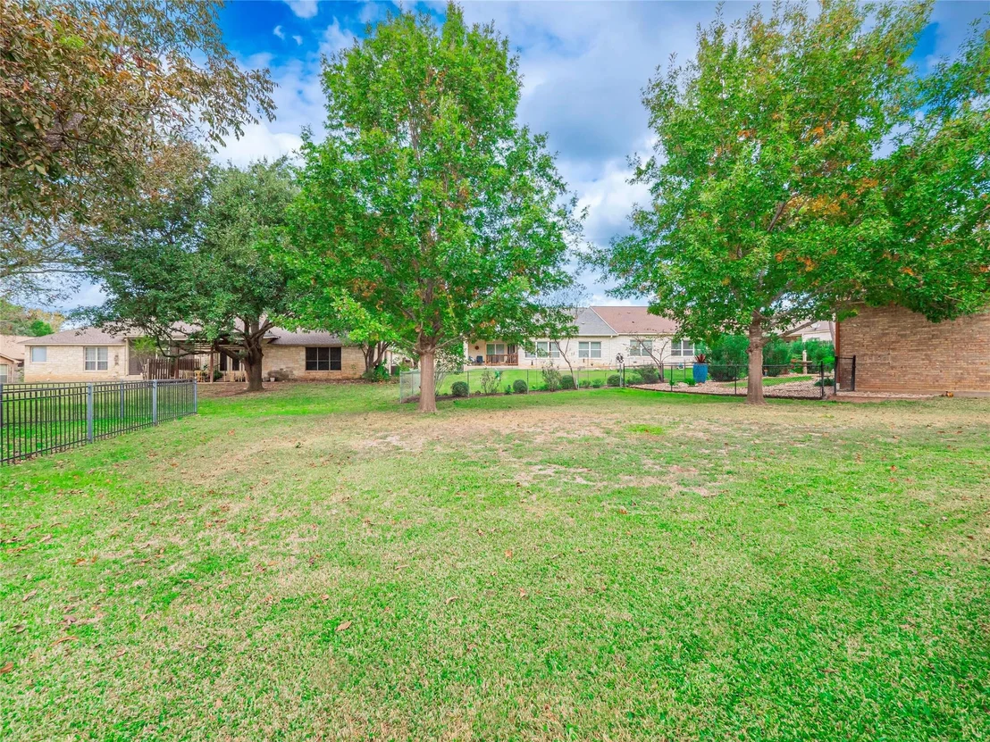 Photo of 16 Augusta DR