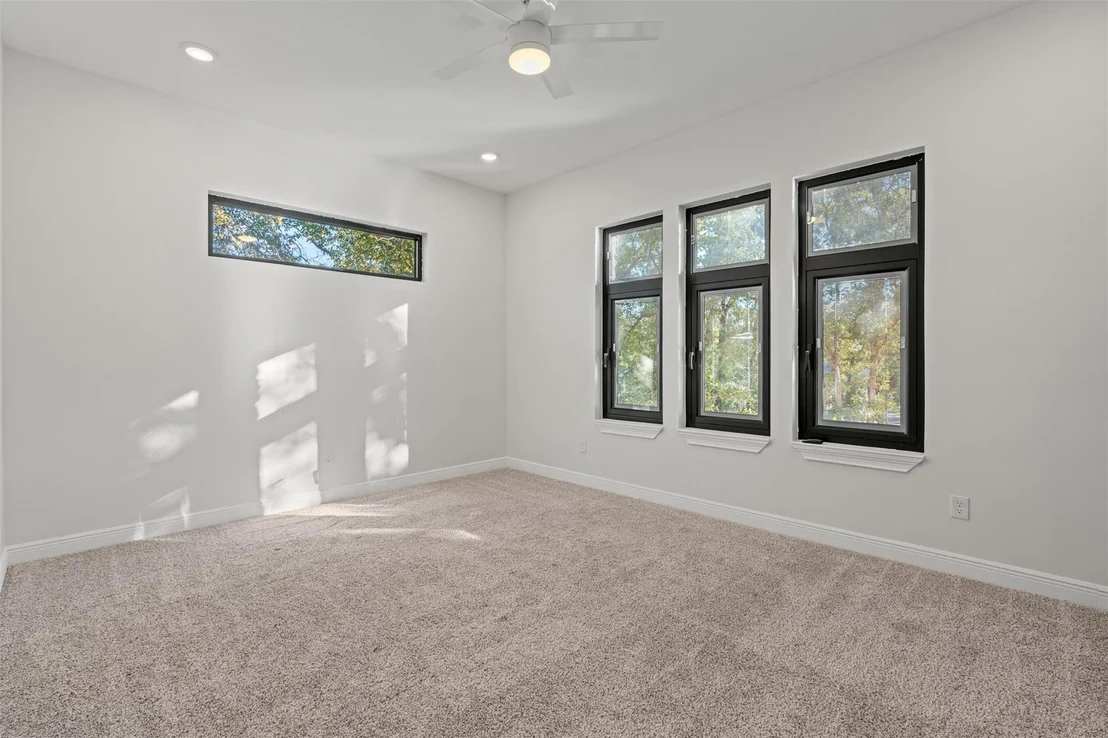 Photo of 265 Maple Leaf TRL