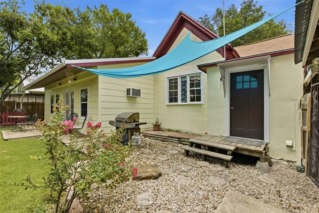 Photo of 400 S Willis ST