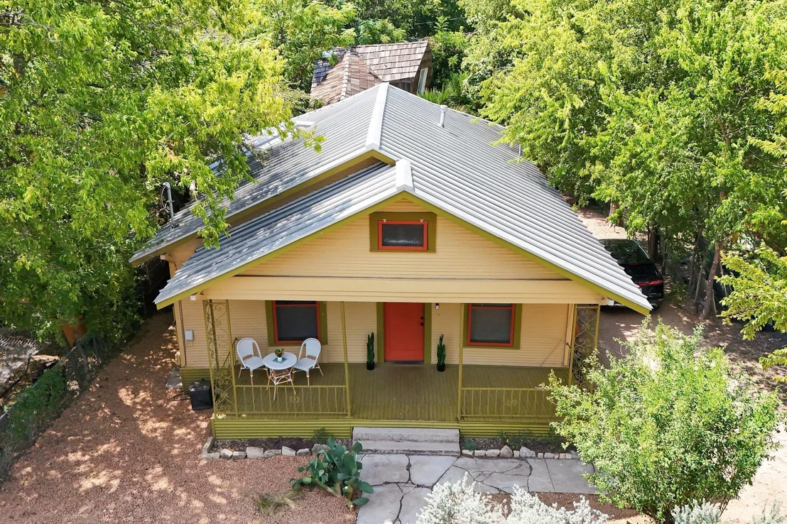 Photo of 1704 Singleton Ave