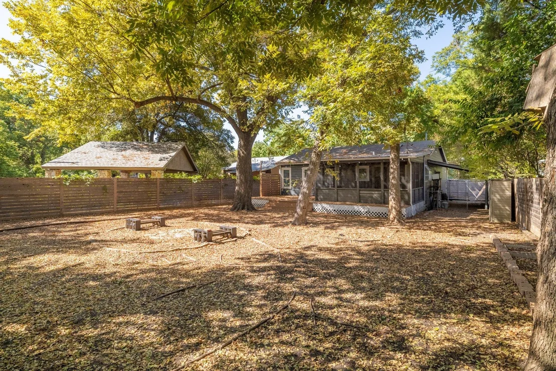 Photo of 6511 Chesterfield Ave