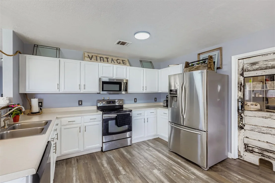 Photo of 500 Sparkling Brook LN