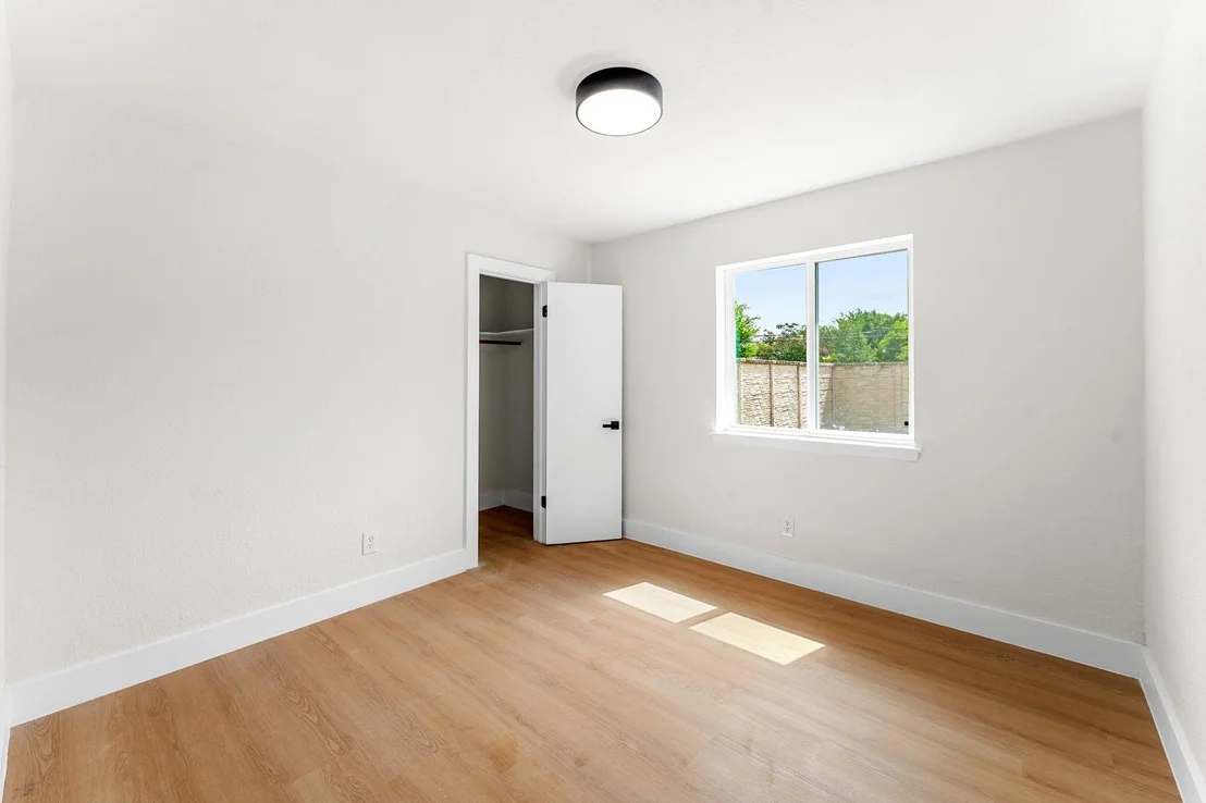 Photo of 1500 Wildflower DR