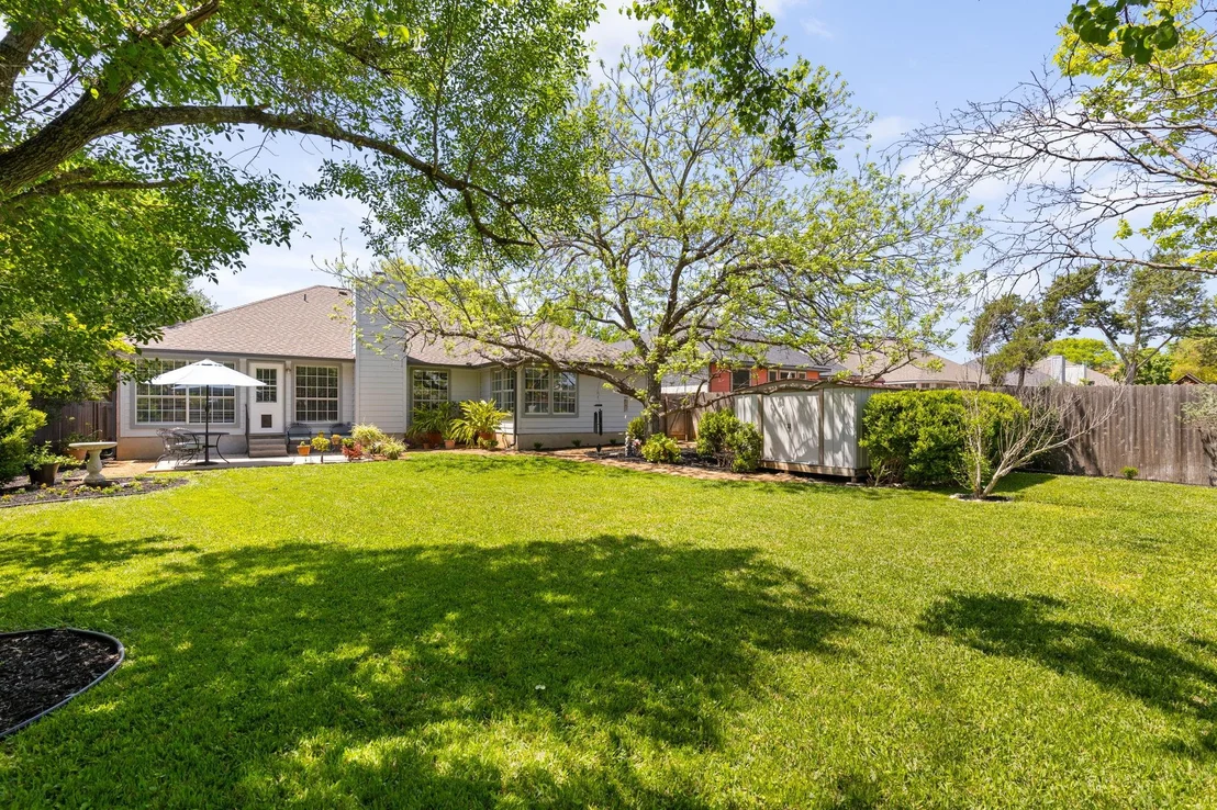 Photo of 1212 Willow Creek DR