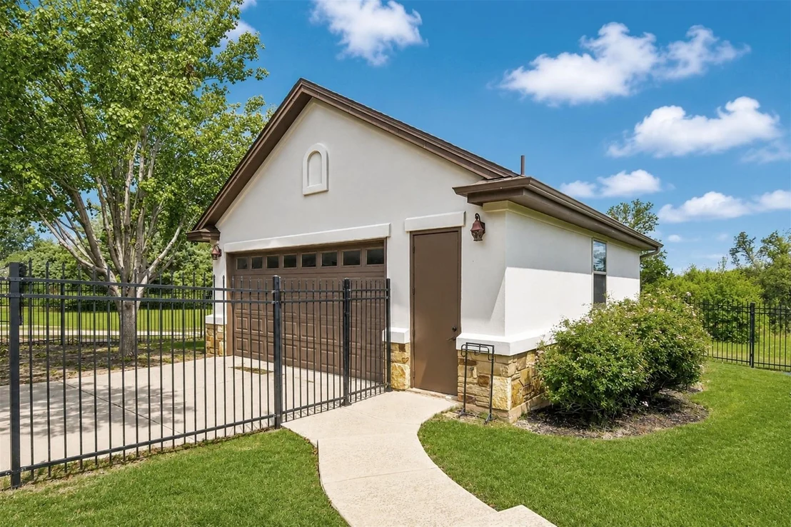 Photo of 229 Sebastian LN