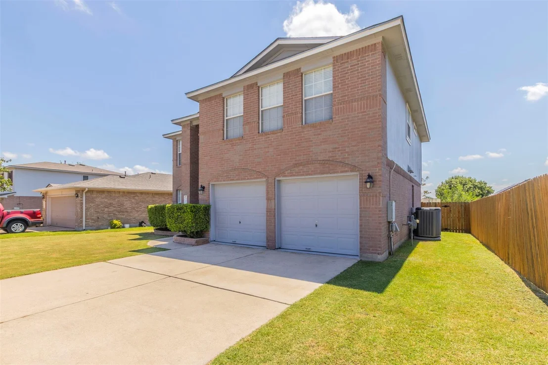 Photo of 102 Remington DR