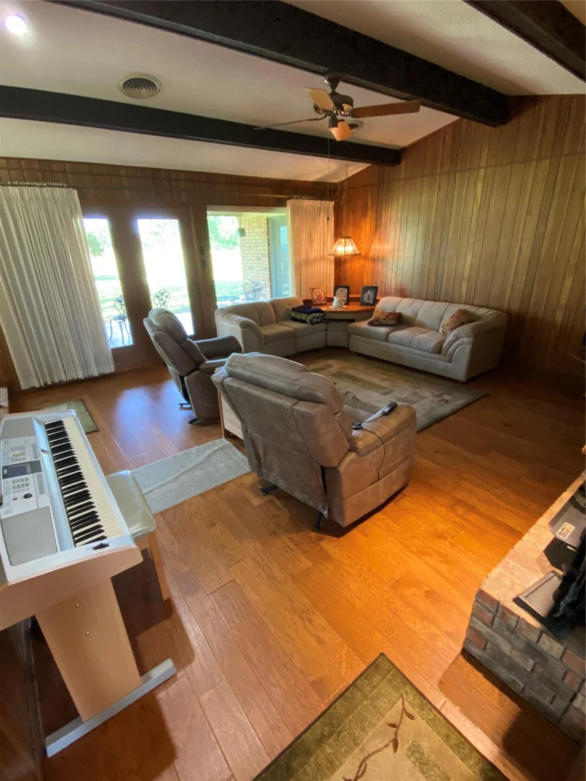 Photo of 140 Oakridge RD