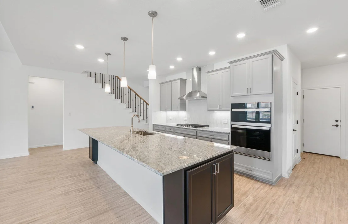 Photo of 2905 Zuni PATH