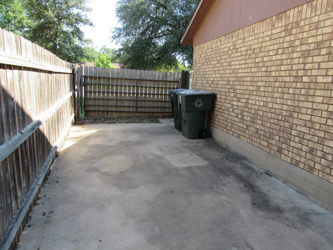 Photo of 306 Ruggles LOOP