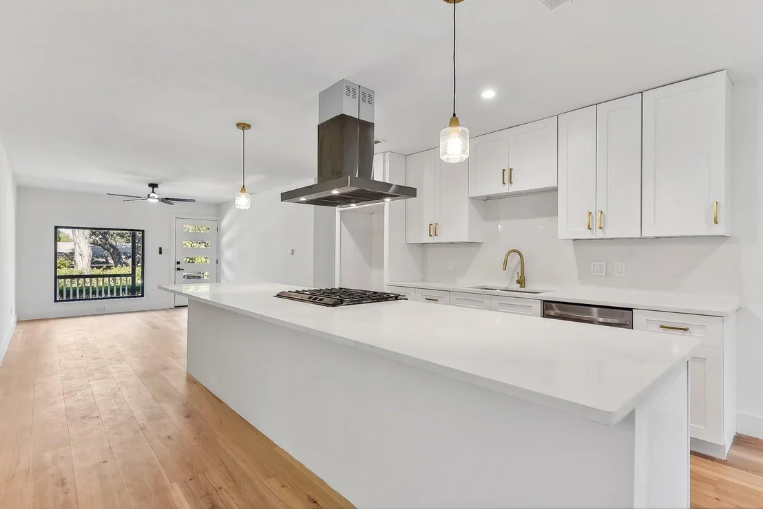 Photo of 909 Austin Highlands BLVD