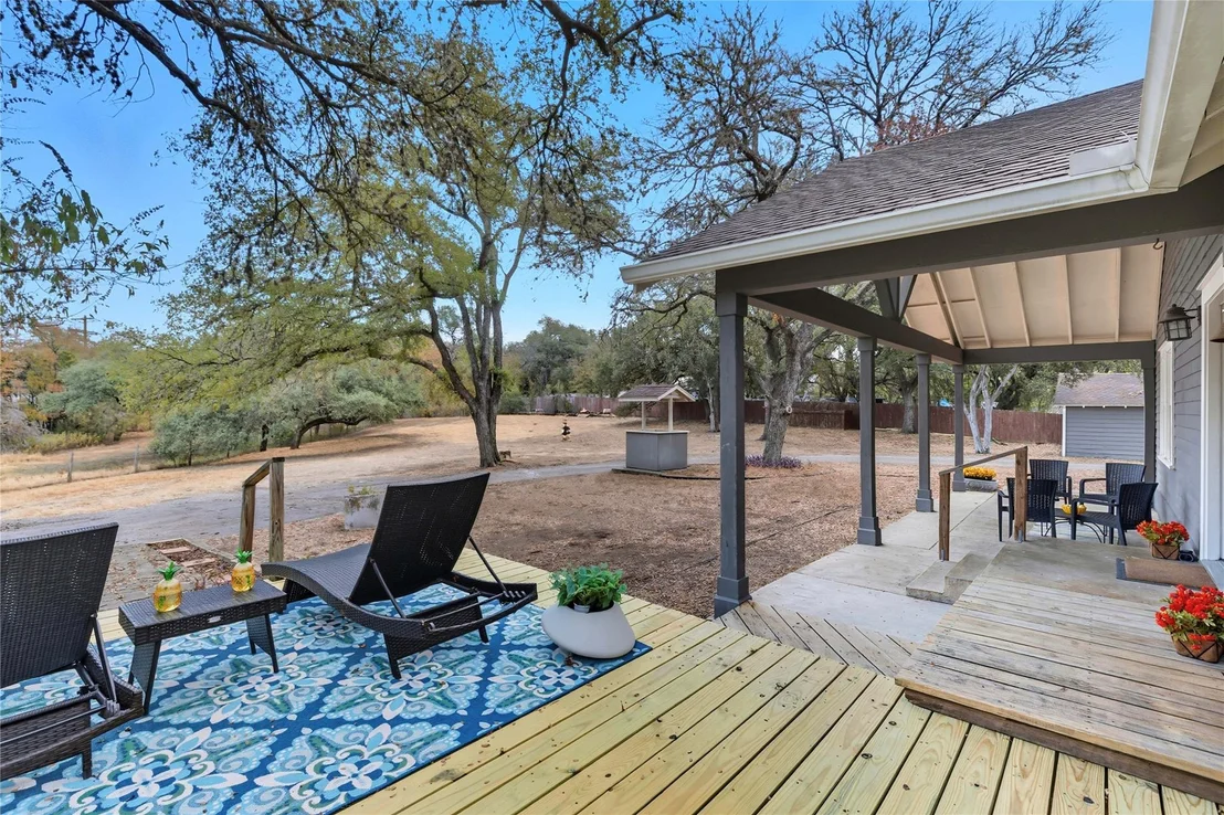 Photo of 3003 Burleson RD