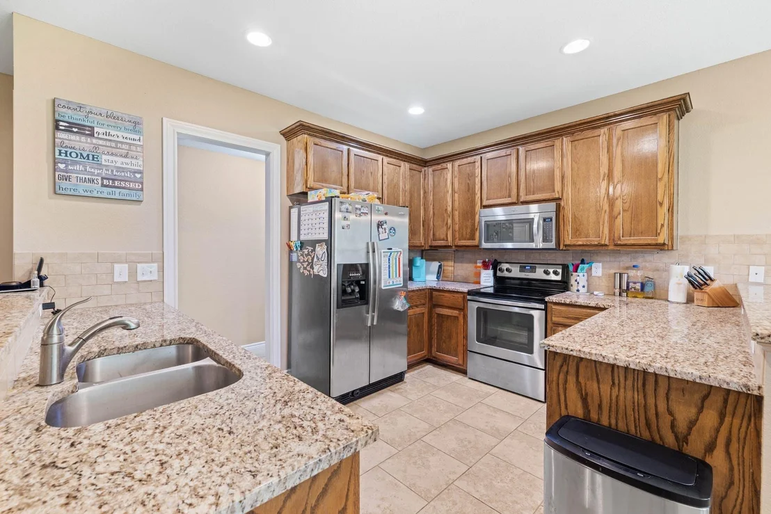 Photo of 198 Sheridan LOOP