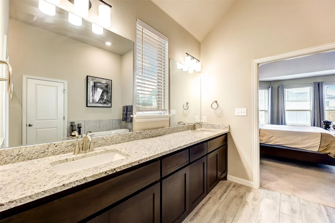 Photo of 285 Coyote Creek WAY