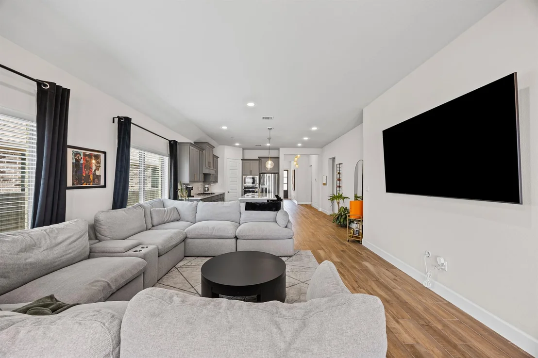 Photo of 108 Chinaberry BND