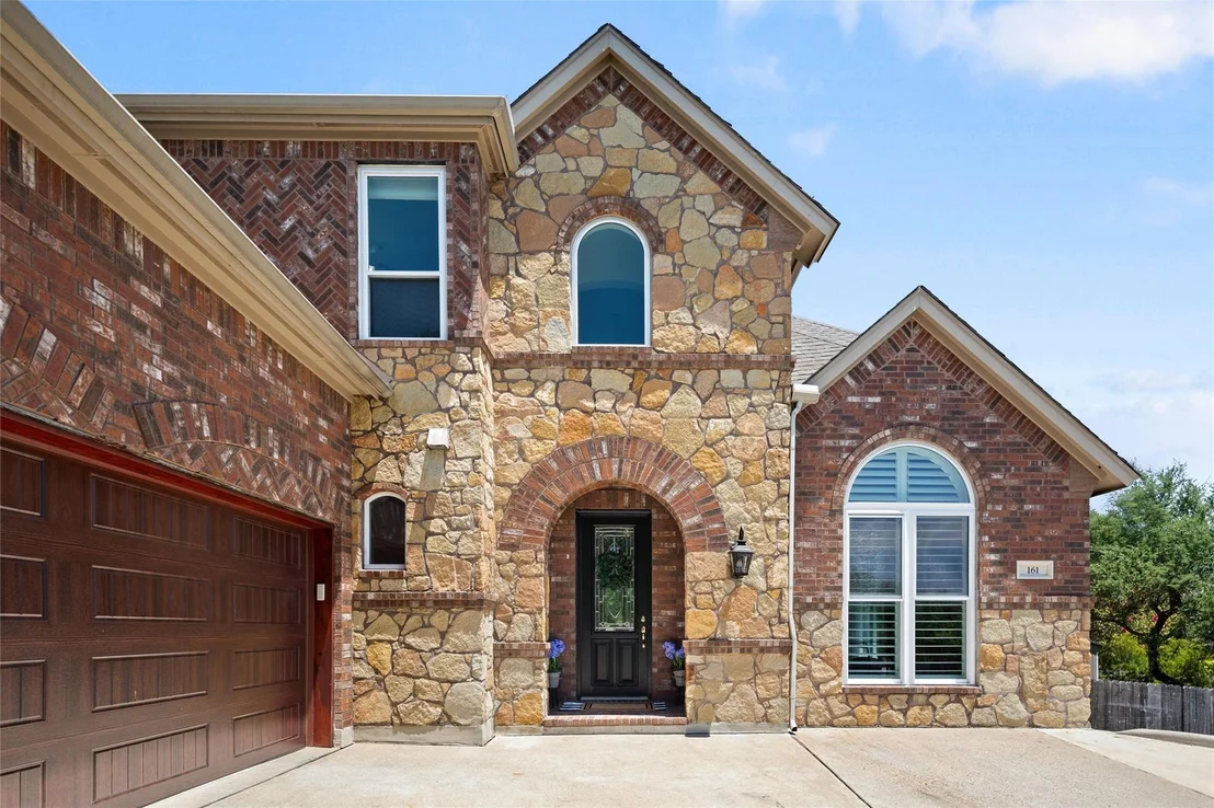 Photo of 161 Littleton DR