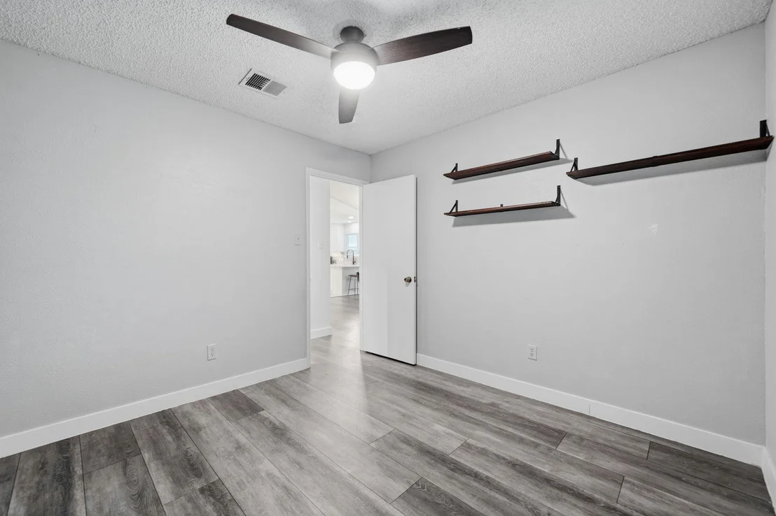 Photo of 8519 Palace PKWY